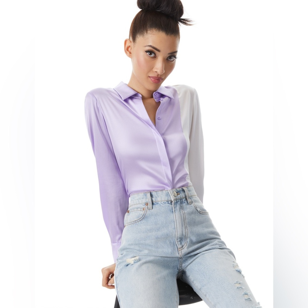 NWT Alice + Olivia Willa combo blouse in lavendar and white